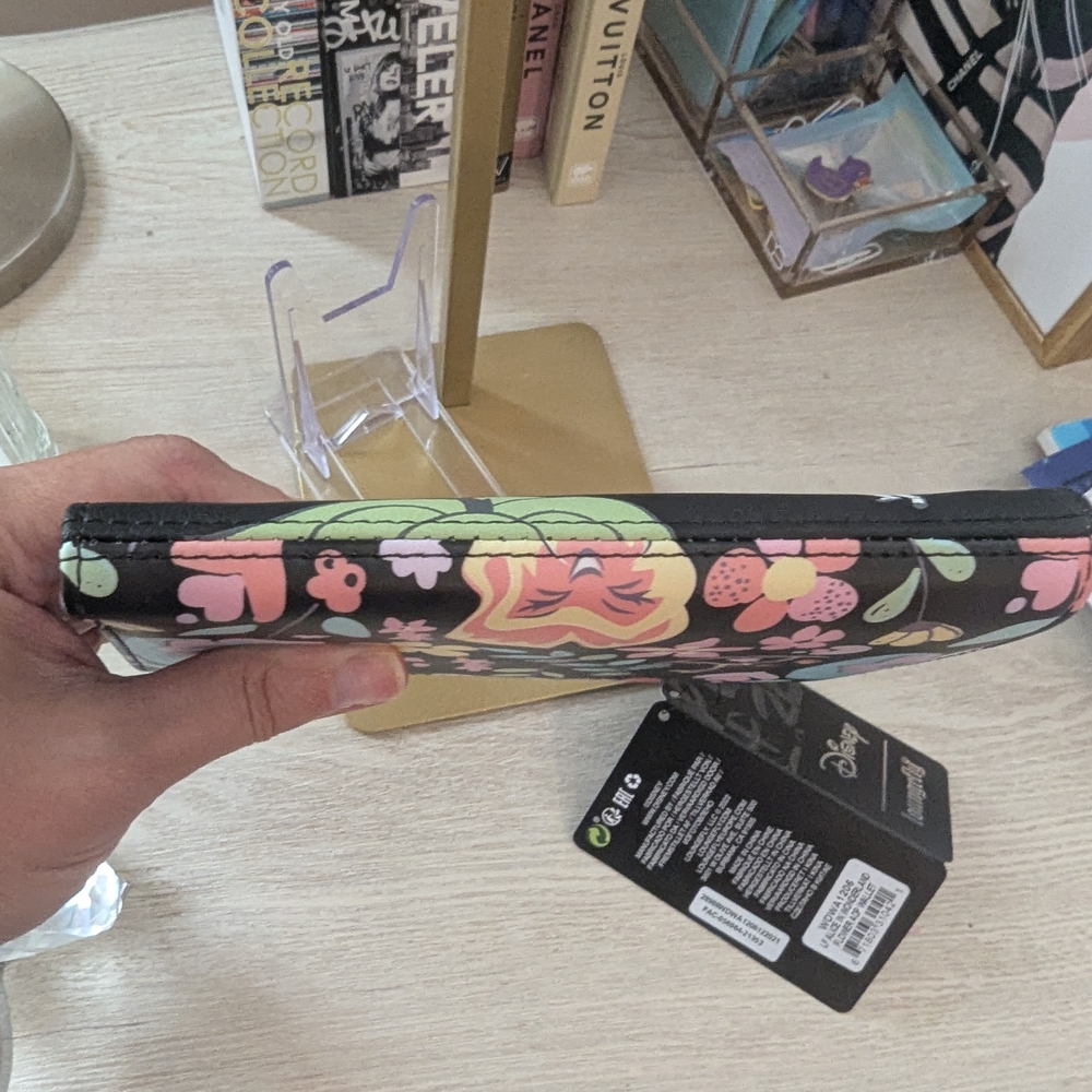 Loungefly Wallet: Alice & Wonderland Wildflower NWT - Picture 16 of 16